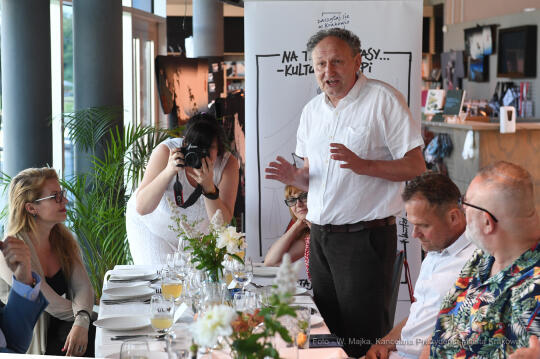 1414jpg.jpg-Portrety 2020