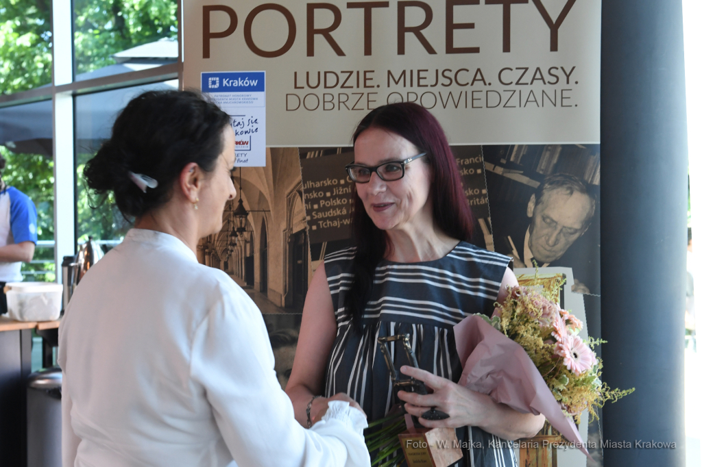 1717jpg.jpg-Portrety 2020  Autor: W. Majka