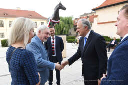 033jpg.jpg-Rzeźba konia