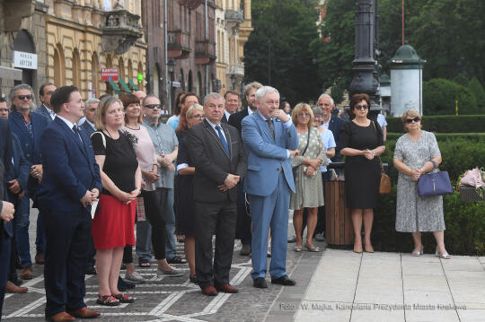 099jpg.jpg-Rzeźba konia