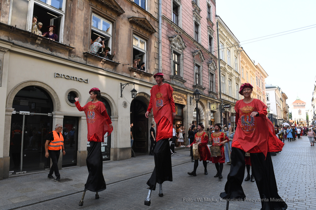 099jpg.jpg-Korowód Zygmuntowski z okazji obchodów 500-lecia dzwonu Zygmunt  Autor: W. Majka