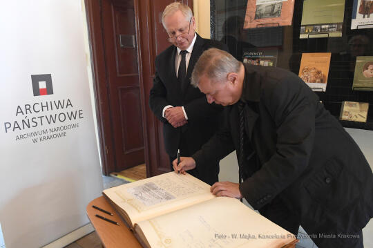 3636jpg.jpg-Plac Archiwum Aktów Dawnych