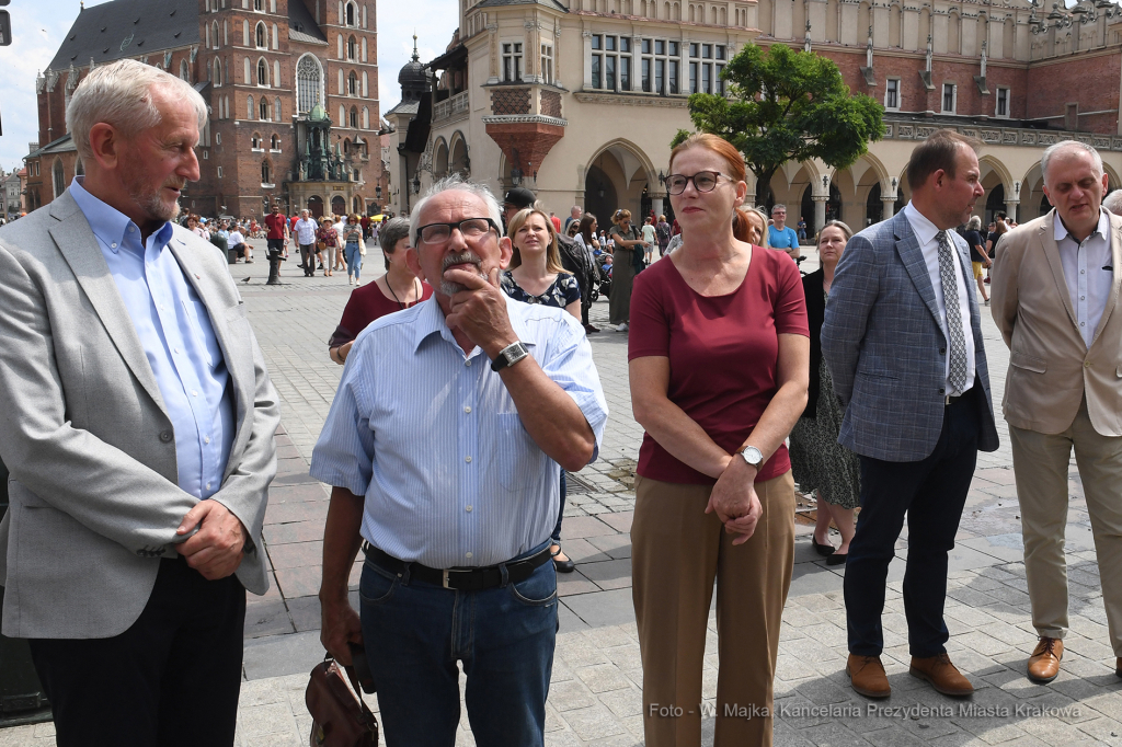 088jpg.jpg-Otwarcie Krzysztoforów  Autor: W. Majka