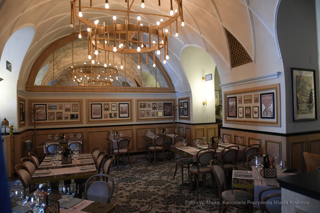 1212jpg.jpg-Otwarcie Krzysztoforów  Autor: W. Majka