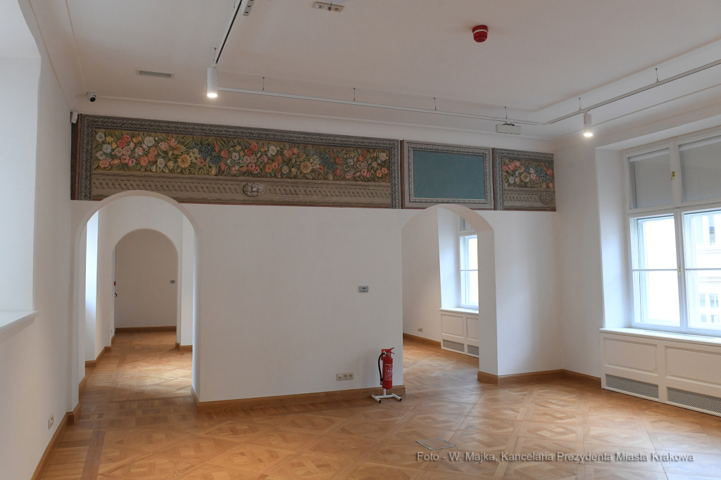 3939jpg.jpg-Otwarcie Krzysztoforów  Autor: W. Majka