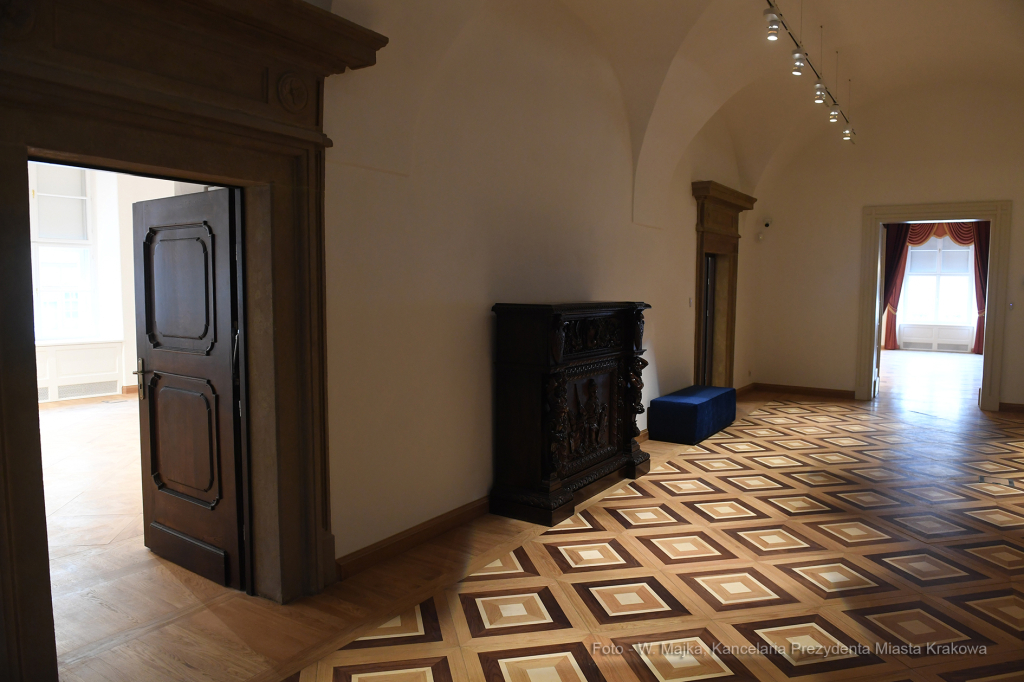 4343jpg.jpg-Otwarcie Krzysztoforów  Autor: W. Majka