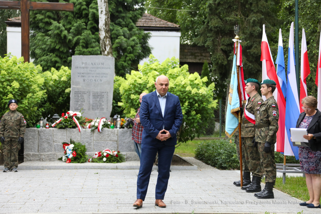 bs_210725_2525.jpg-Wola Justowska, Rocznica, Wojna  Autor: B. Świerzowski