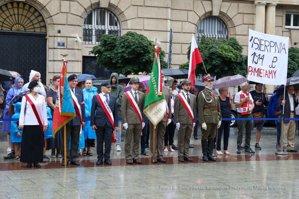 bs_210801_2799.jpg-77. rocznica Powstania Warszawskiego, Plac Matejki, Uroczystości  Autor: B. Świerzowski