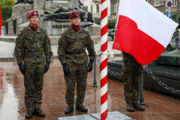 bs_210801_2811.jpg-77. rocznica Powstania Warszawskiego, Plac Matejki, Uroczystości