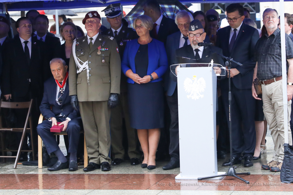 bs_210801_2833.jpg-77. rocznica Powstania Warszawskiego, Plac Matejki, Uroczystości  Autor: B. Świerzowski