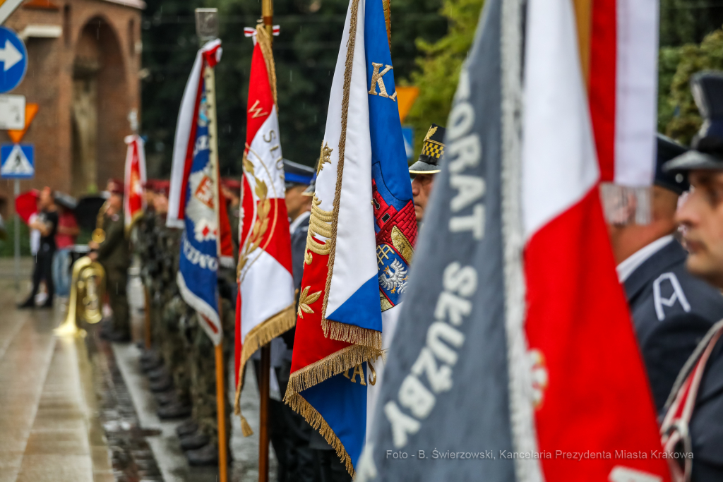 bs_210801_2884.jpg-77. rocznica Powstania Warszawskiego, Plac Matejki, Uroczystości  Autor: B. Świerzowski