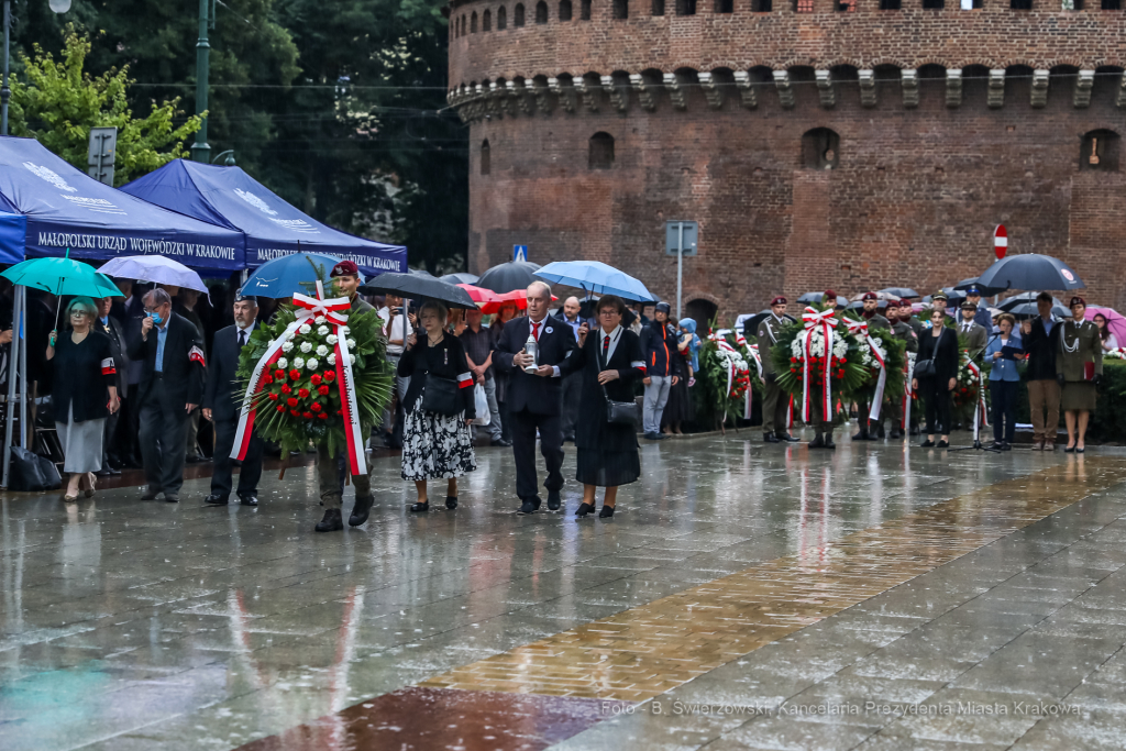 bs_210801_2920.jpg-77. rocznica Powstania Warszawskiego, Plac Matejki, Uroczystości  Autor: B. Świerzowski