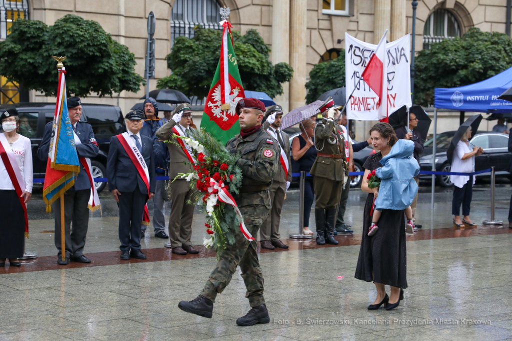 bs_210801_2926.jpg-77. rocznica Powstania Warszawskiego, Plac Matejki, Uroczystości  Autor: B. Świerzowski