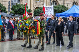 bs_210801_2966.jpg-77. rocznica Powstania Warszawskiego, Plac Matejki, Uroczystości
