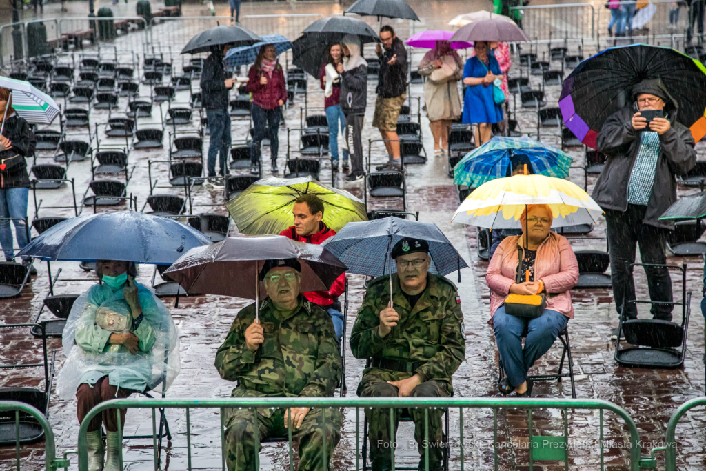 bs_210805_5045.jpg-Lekcja Śpiewania, Kadrówka  Autor: B. Świerzowski