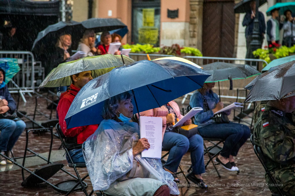 bs_210805_5182.jpg-Lekcja Śpiewania, Kadrówka  Autor: B. Świerzowski