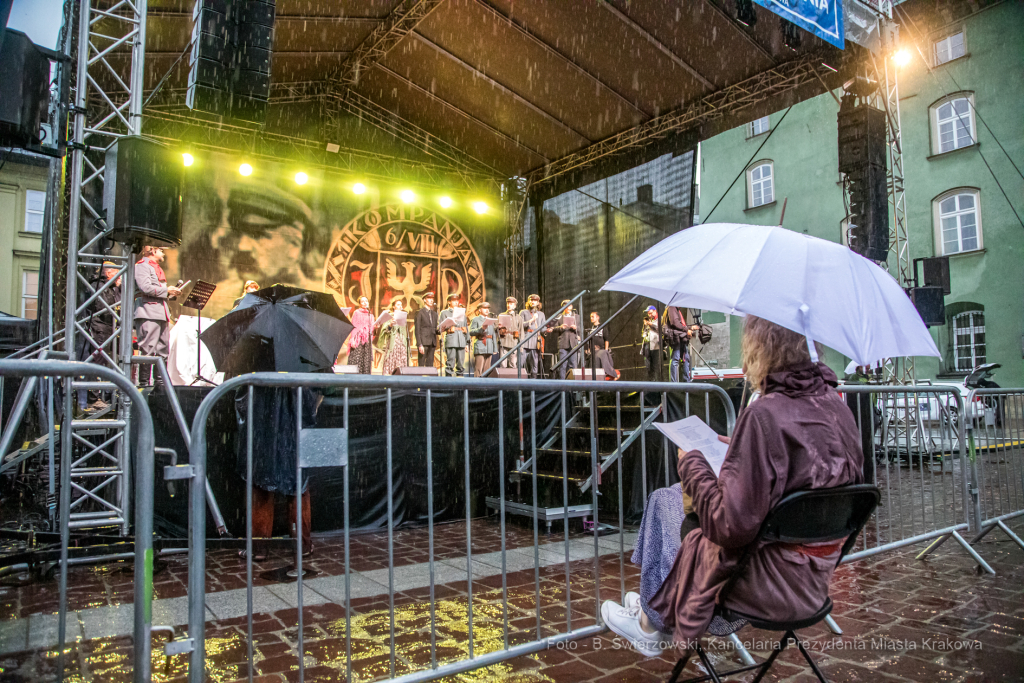 bs_210805_5241.jpg-Lekcja Śpiewania, Kadrówka  Autor: B. Świerzowski