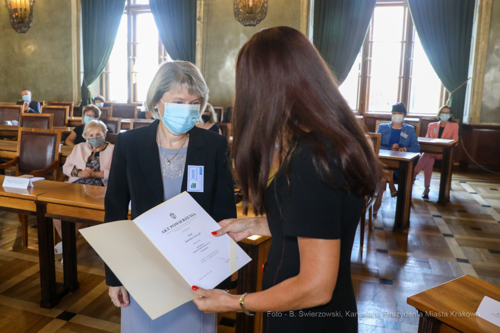 bs_210819_5198.jpg-Dyrektorzy, Szkoły, Korfel - Jasińska  Autor: B. Świerzowski