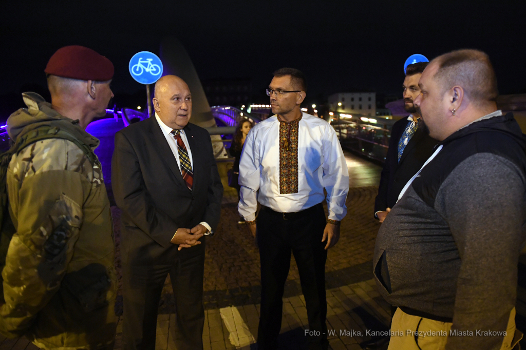 088jpg.jpg-kładka Bernatka w 30. rocznicę wolności Ukrainy  Autor: W. Majka