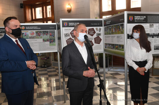 033jpg.jpg-100-lecie klubów sportowych - wystawa