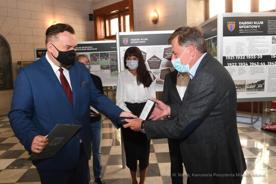 044jpg.jpg-100-lecie klubów sportowych - wystawa