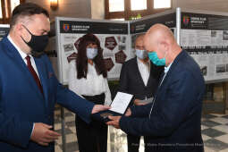 099jpg.jpg-100-lecie klubów sportowych - wystawa