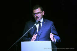 1010jpg.jpg-130-lecie Pogotowia