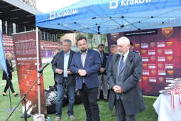 dscn0039.jpg-Turniej krakowskich 100-latków