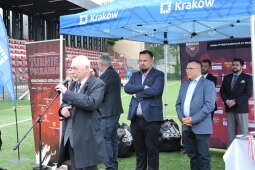 dscn0050.jpg-Turniej krakowskich 100-latków