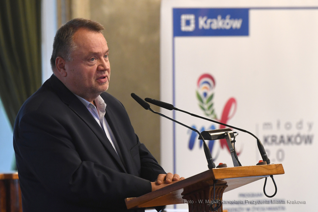 077jpg.jpg-Youth.Krak.Hacka  Autor: W. Majka