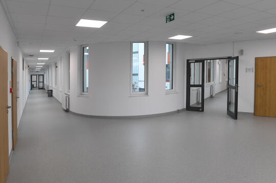 dsc_1581 kopia.jpg-Inauguracja roku szkolnego w nowo wybudowanej Szkole Podstawowej nr 14