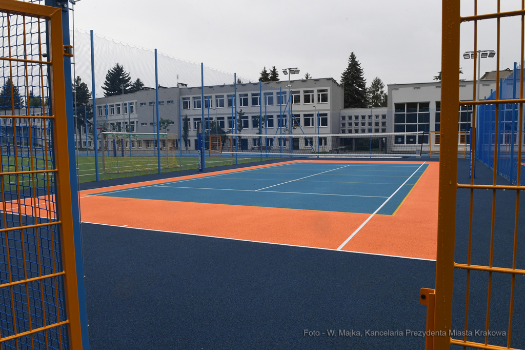 033jpg.jpg-rozpoczęcie roku w Zespole Szkół nr 1  Autor: W. Majka