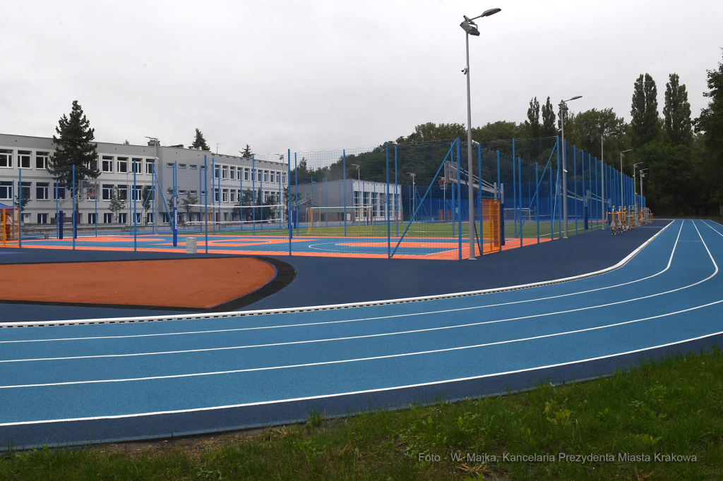 055jpg.jpg-rozpoczęcie roku w Zespole Szkół nr 1  Autor: W. Majka