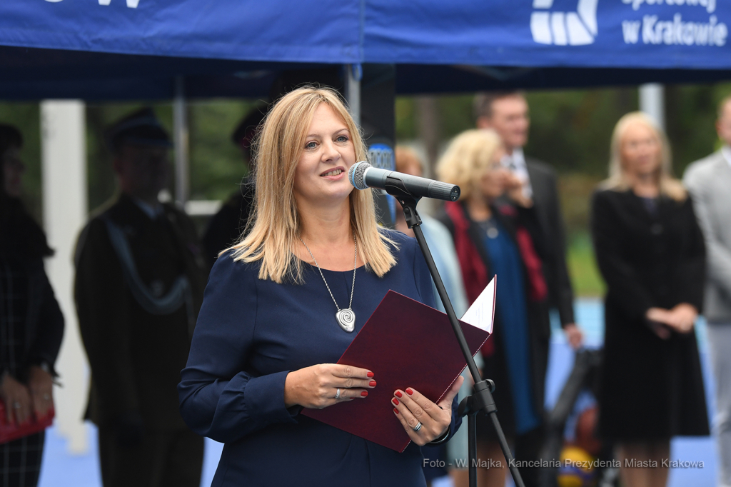 1010jpg.jpg-rozpoczęcie roku w Zespole Szkół nr 1  Autor: W. Majka