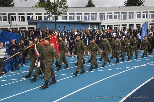 1818jpg.jpg-rozpoczęcie roku w Zespole Szkół nr 1