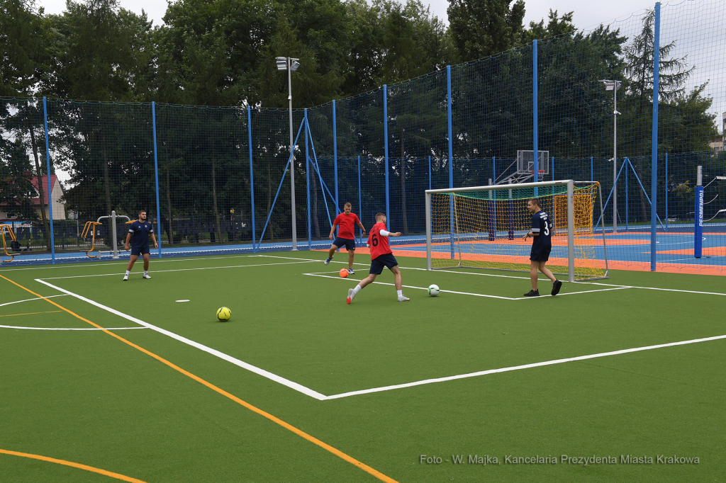 2222jpg.jpg-rozpoczęcie roku w Zespole Szkół nr 1  Autor: W. Majka