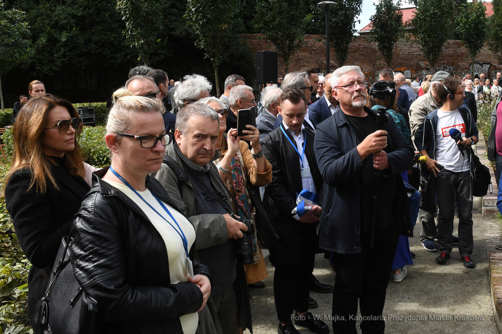 1212jpg.jpg-skwer im Janiny Paradowskiej  Autor: W. Majka