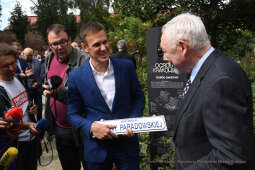 1313jpg.jpg-skwer im Janiny Paradowskiej