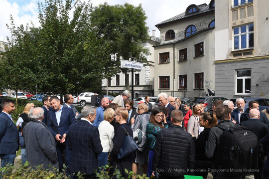 1414jpg.jpg-skwer im Janiny Paradowskiej