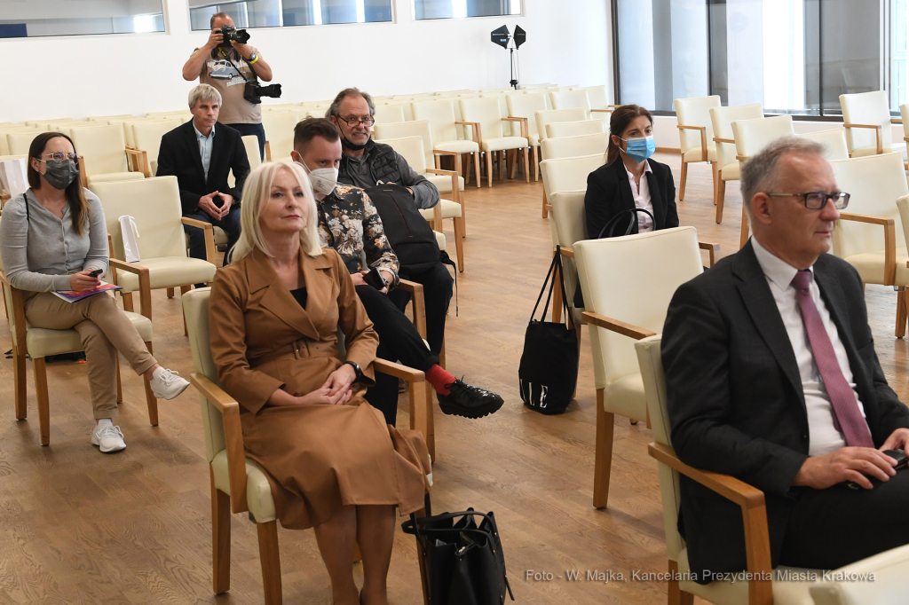 044jpg.jpg-podpisanie porozumienia z MPCE i PGE  Autor: W. Majka