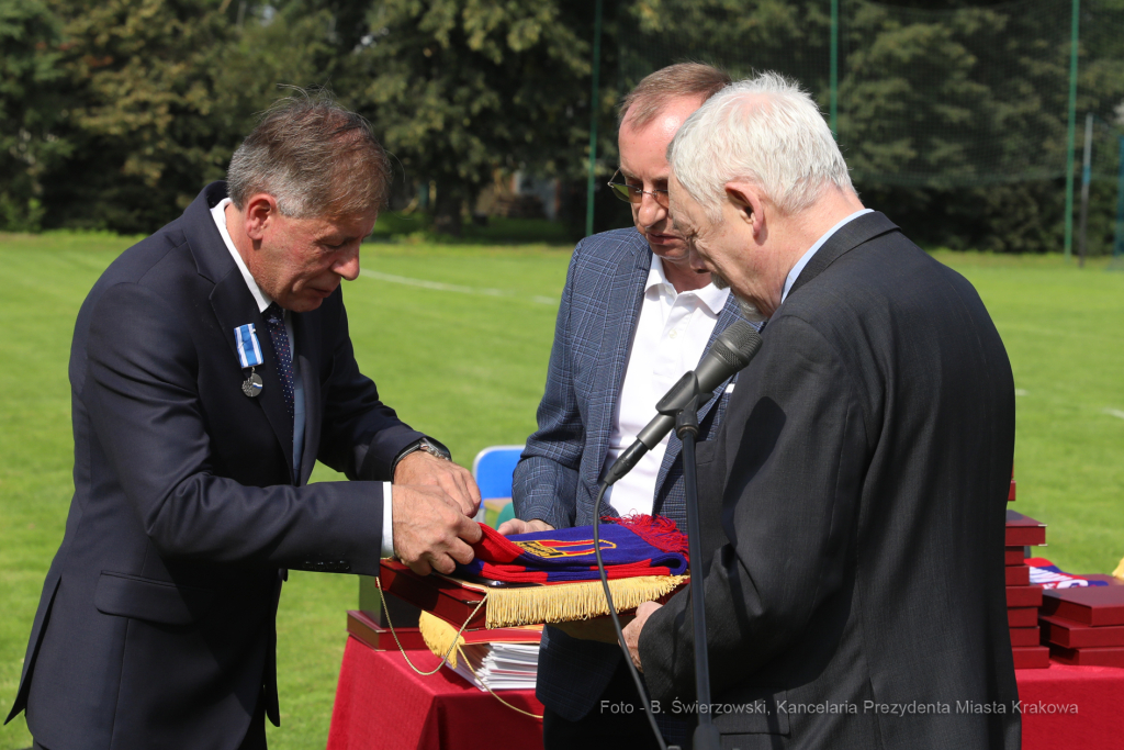 bs_210904_8765.jpg-Dąbski Klub Sportowy, Sto Lat Klubu, Majchrowski  Autor: B. Świerzowski