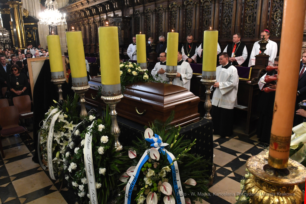 1313jpg.jpg-nieszpory żałobne Ks. Prałata Zdzisława Sochackiego  Autor: W. Majka