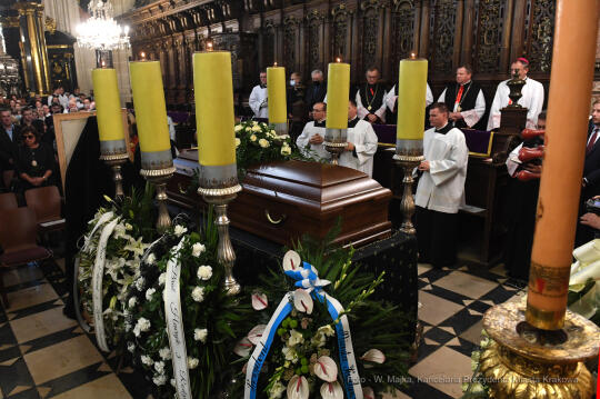 1313jpg.jpg-nieszpory żałobne Ks. Prałata Zdzisława Sochackiego