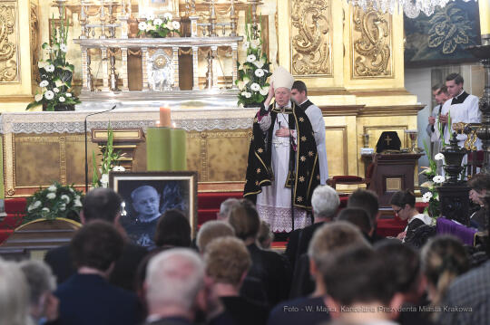 2121jpg.jpg-nieszpory żałobne Ks. Prałata Zdzisława Sochackiego