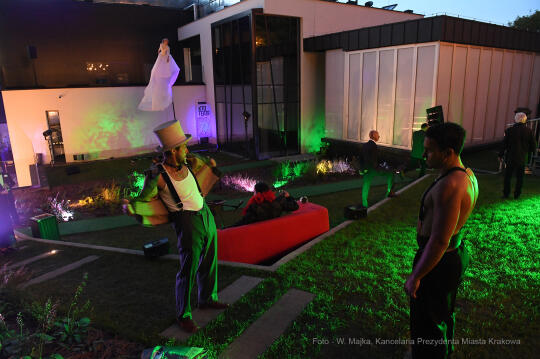 2525jpg.jpg-Teatr KTO