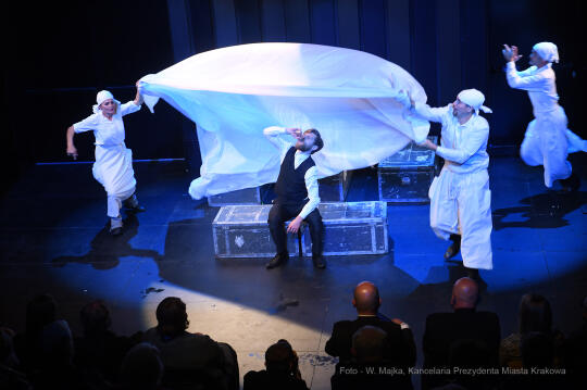 4040jpg.jpg-Teatr KTO