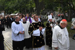 1010jpg.jpg-Pogrzeb księdza prałata Zdzisława Sochackiego