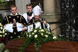 2525jpg.jpg-Pogrzeb księdza prałata Zdzisława Sochackiego