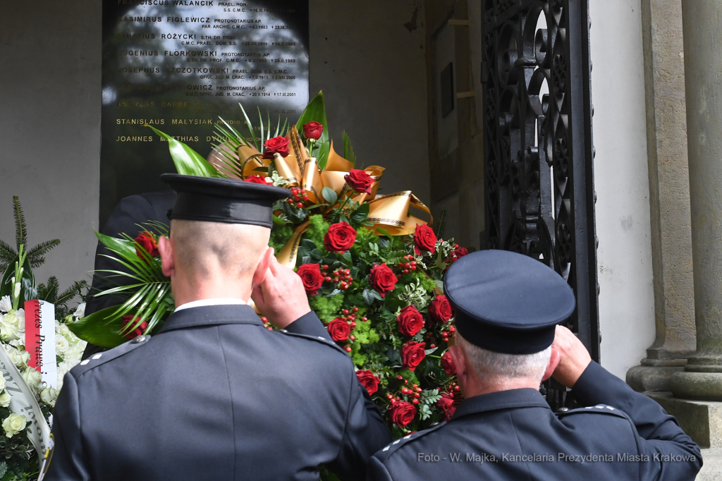 3131jpg.jpg-Pogrzeb księdza prałata Zdzisława Sochackiego  Autor: W. Majka