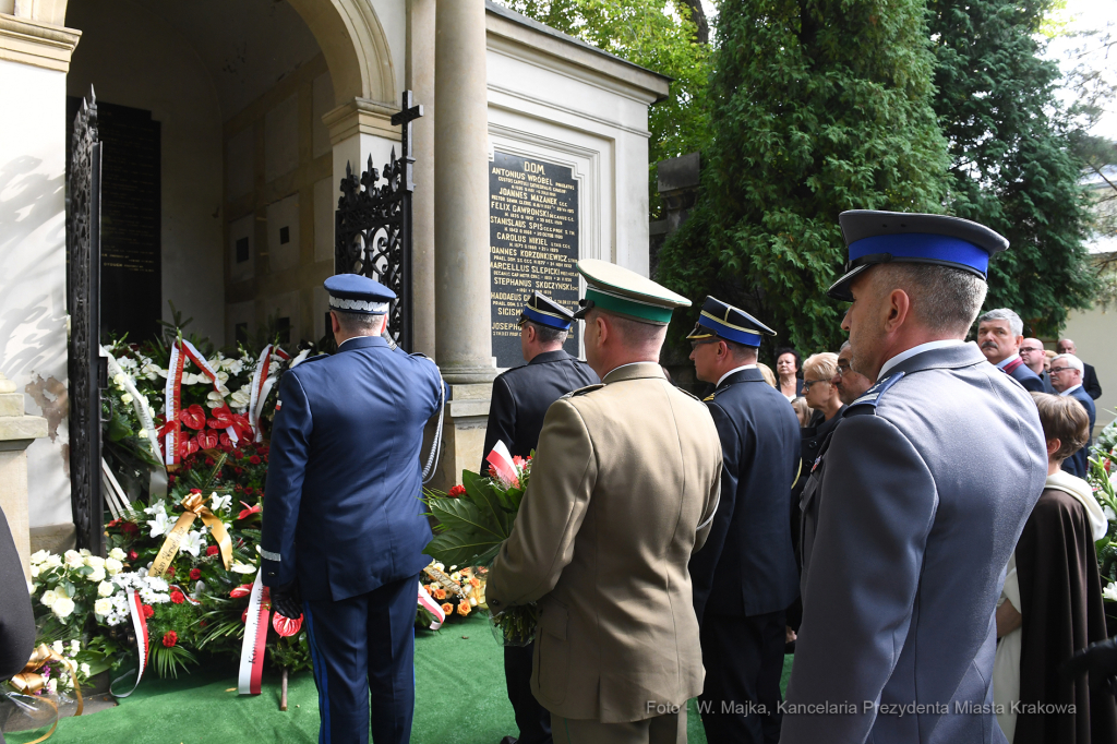 3737jpg.jpg-Pogrzeb księdza prałata Zdzisława Sochackiego  Autor: W. Majka